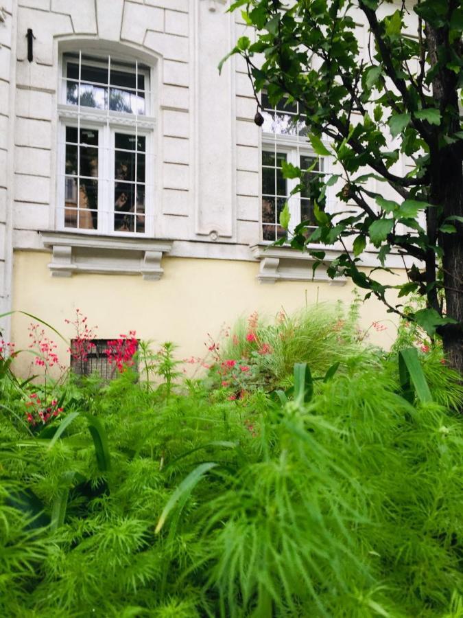 White Rose Apartment Boedapest Buitenkant foto