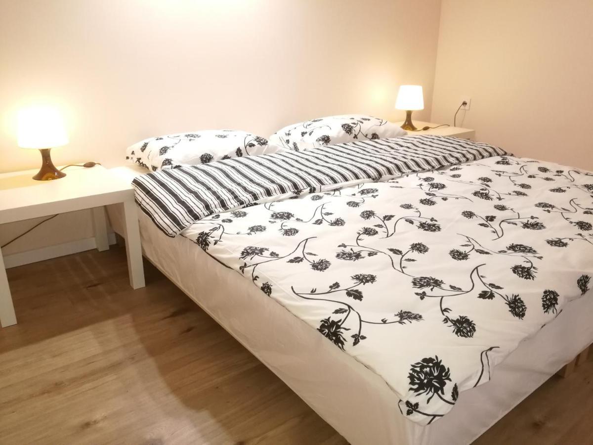 White Rose Apartment Boedapest Buitenkant foto