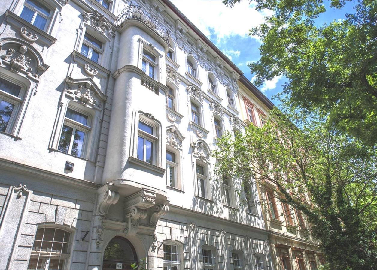White Rose Apartment Boedapest Buitenkant foto