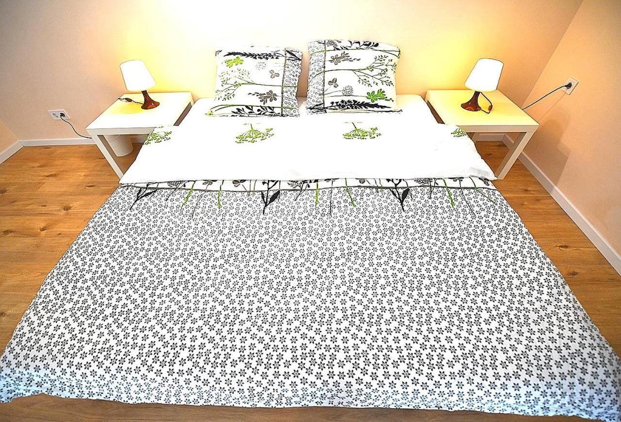 White Rose Apartment Boedapest Buitenkant foto