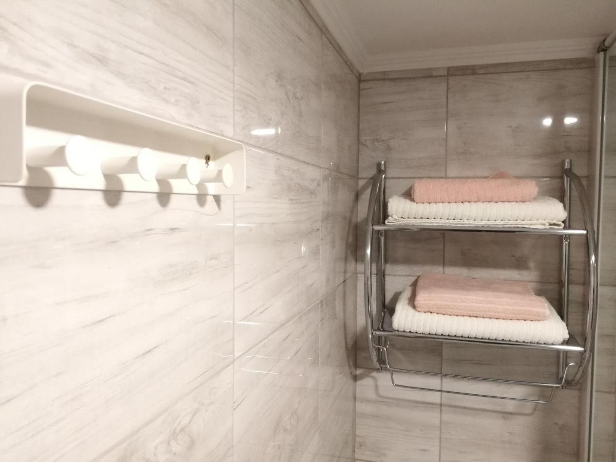 White Rose Apartment Boedapest Buitenkant foto